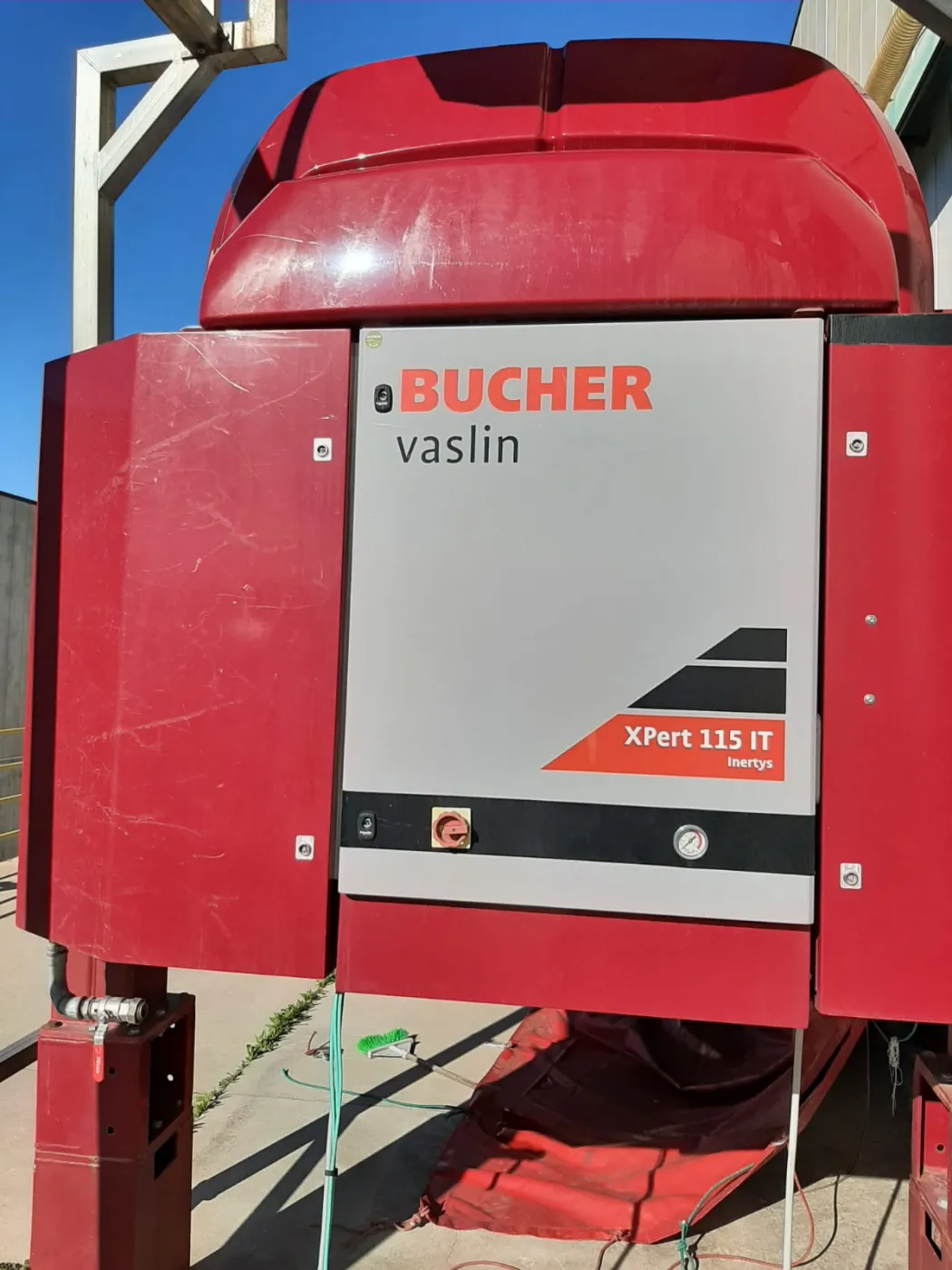 Presa XPert 115 Inertys Bucher Vaslin